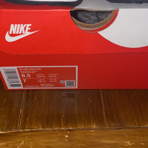 Nike Air Max 90 (Black/White) comes w/box - Picture 5 of 5